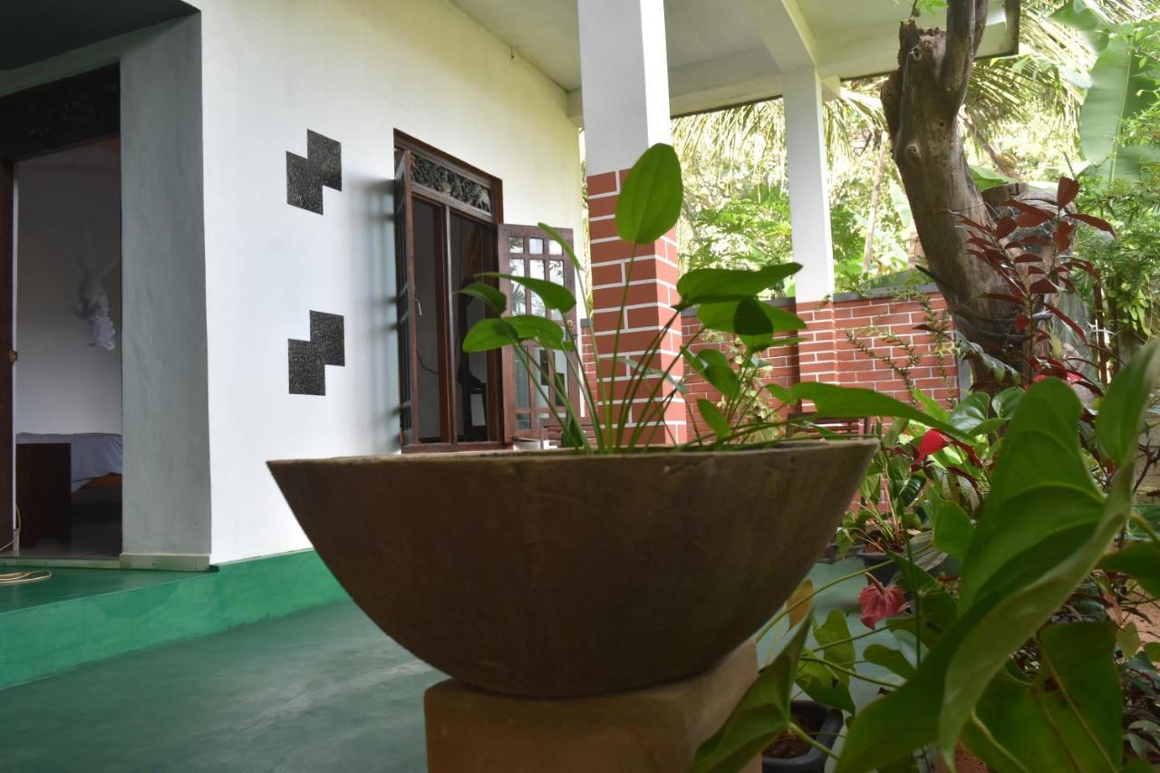 Sigiri Dilu Villa Sigiriya Exterior photo